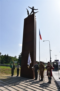 Česko si dnes připomíná hrdinský čin parašutistů, kteří zlikvidovali Heydricha