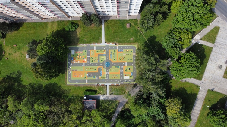 Praha 8 otevřela unikátní dopravní park pro děti